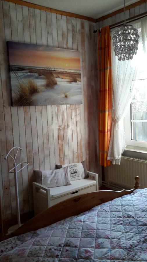 Landhaus Von Felde เอเซินส์ ภายนอก รูปภาพ